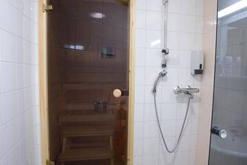 Фото номера Коттедж с 1 спальней и сауной Дома для отпуска Sallainen Cottages г. Салла 60
